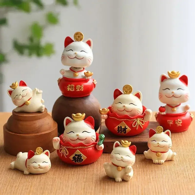 Mini Lucky Maneki Neko Cat