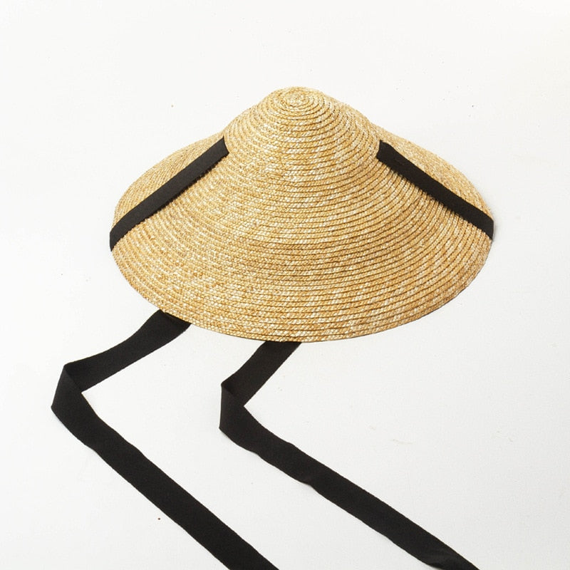 wide brim straw hat