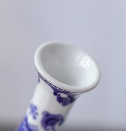 antique blue and white vase