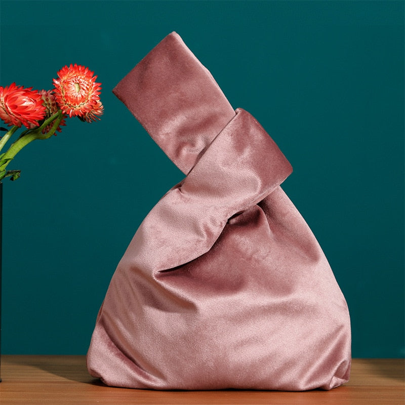 winter retro knot bag