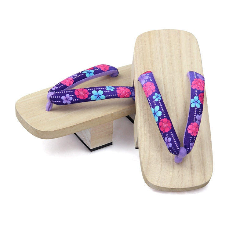 chichiri wooden sandal