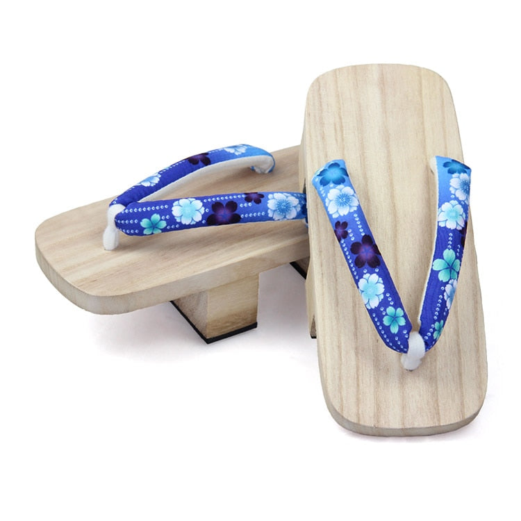 chichiri wooden sandal