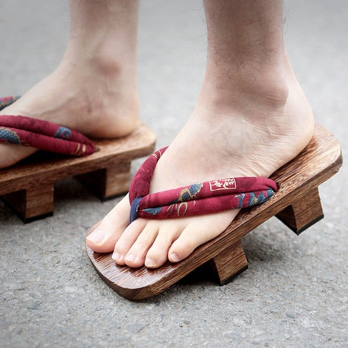 lattice japanese sandals