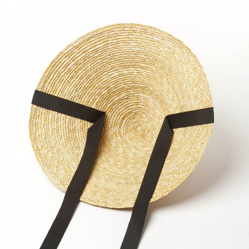 wide brim straw hat