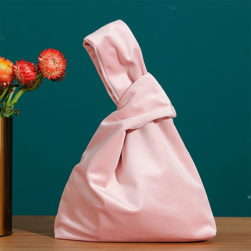 winter retro knot bag