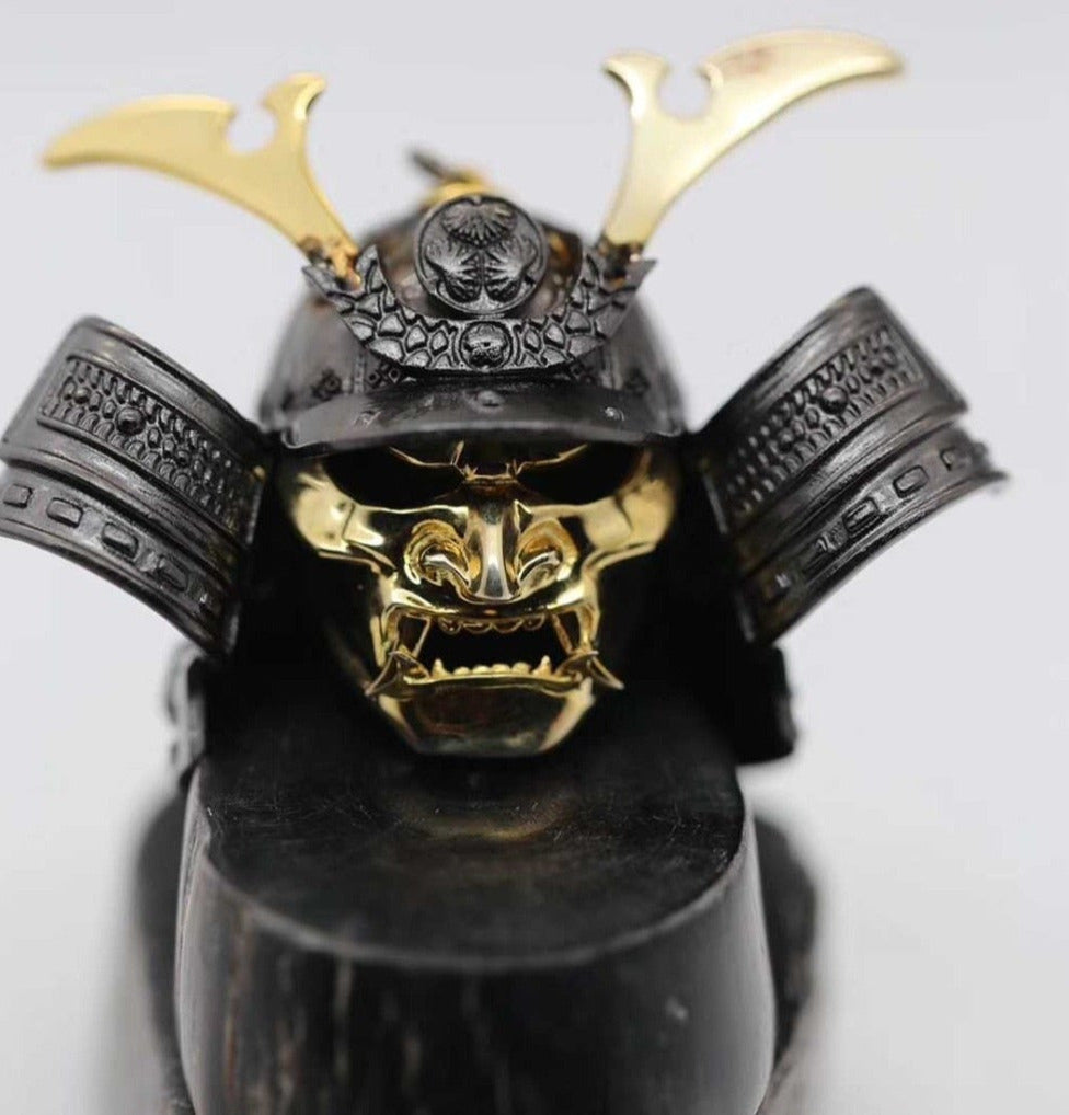 samurai necklace
