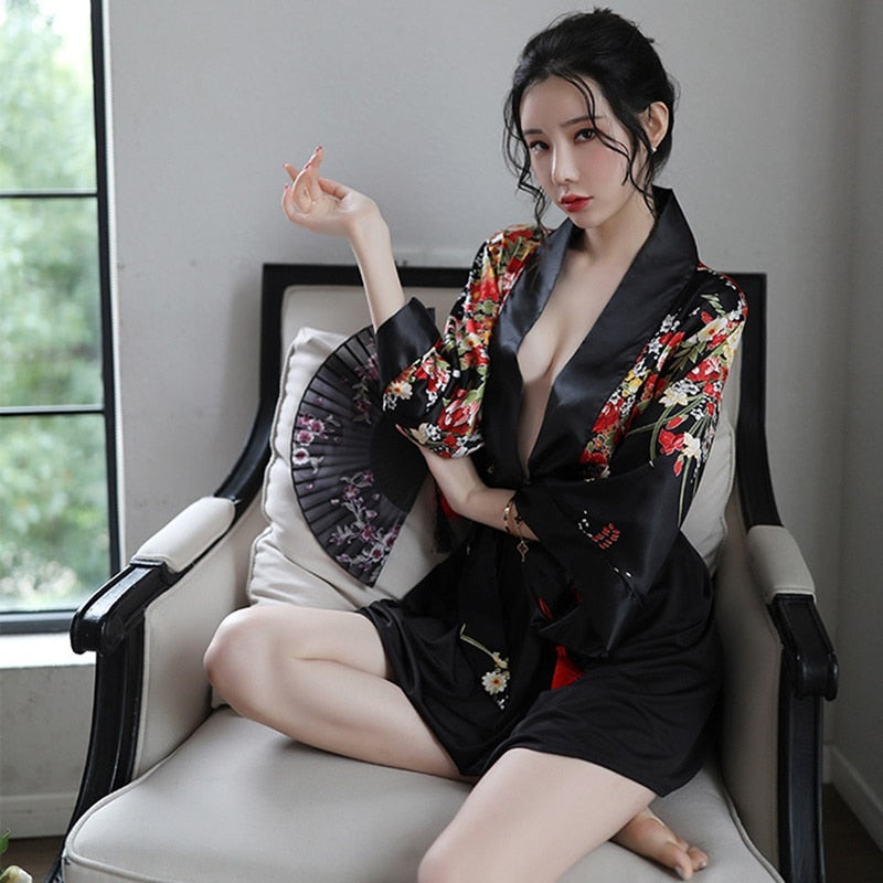 Geisha Japanese Short Kimono