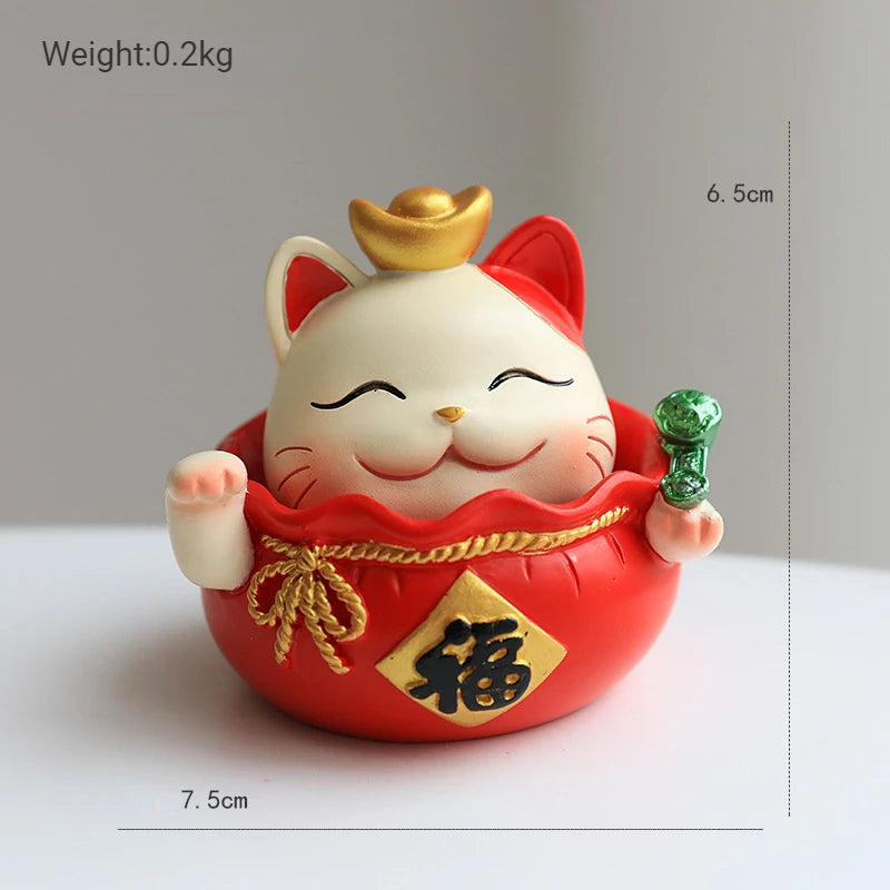 Resin Japanese Maneki Neko Lucky Cat