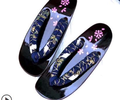 princess wear wooden sandals