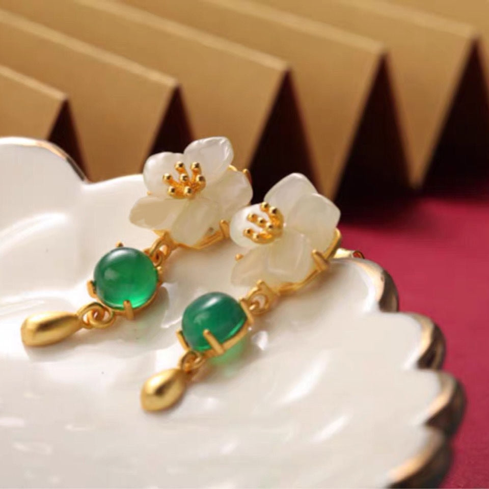 emerald japanese earrings