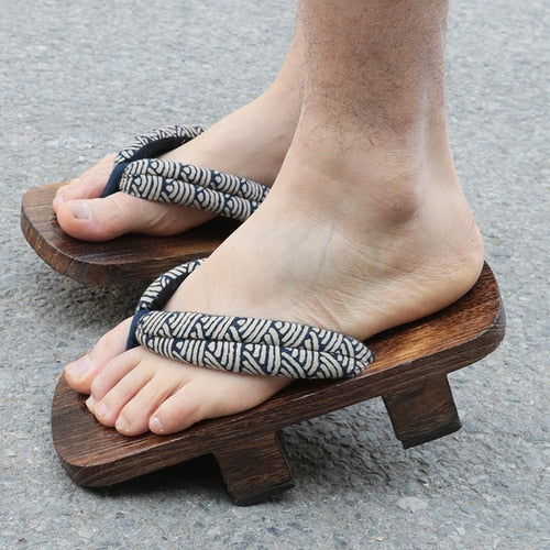 lattice japanese sandals